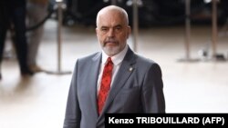Албанскиот премиер Еди Рама