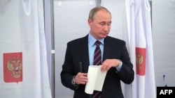 Vladimir Putin a promulgat legea care limitează accesul presei la alegerile prezidențiale.