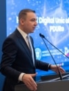 Ministrul Energiei, Bogdan Ivan, spune că aprovizionarea cu carburanți a pieței românești este stabilă, după un incident la o livrare de țiței din Azerbaidjan