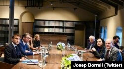 Жозеп Борел се срещна с президентката на Косово Вьоса Османи, президентите на Сърбия Александър Вучич и на Франция Еманюел Макрон и канцлера на Германия Олаф Шолц, за да обсъдят напрежението в Северно Косово, 1 юни 2023 г., Молдова.