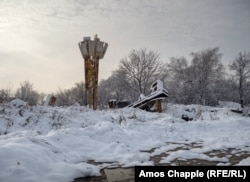 Un indicator spart la o poziție militară de la periferia orașului Popasna (regiunea Luhansk), în decembrie 2021.