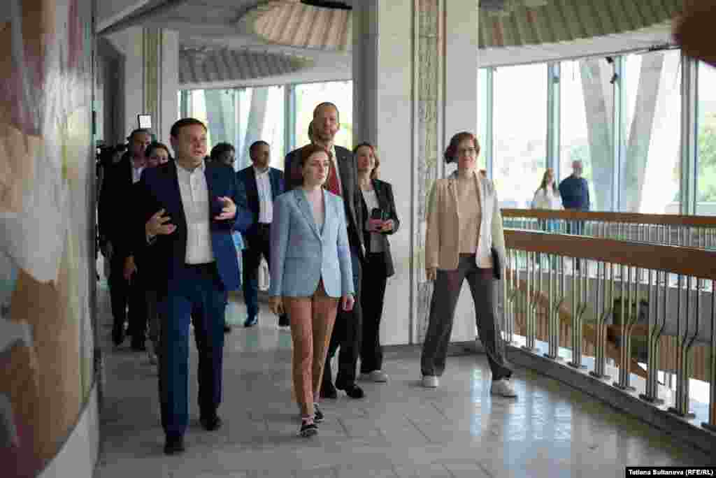 La evenimentul de încheiere a primei etape a lucrărilor de conservare și restaurare au participat mai mulți oficiali, inclusiv președinta R. Moldova, Maia Sandu, și ambasadorul UE la Chișinău, Jānis Mažeiks. „Restaurarea patrimoniului cultural național nu este doar o modalitate de valorificare a istoriei țării, ci și un simbol al unității și al identității incluzive, care contribuie la pacea în interiorul națiunilor și între națiuni”, a declarat Mažeiks. 