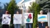 Jurnaliști din Moldova au participat la un flashmob „Uniți pentru libertatea presei. Adevărul nu poate fi suprimat!”, de Ziua Internațională a Libertății Presei.