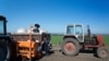 Dan Caraiman este unul dintre cei 61 de agenți economici din satele Molovata Nouă, Cocieri, Coșnița, Doroțcaia și Pârâta din raionul Dubăsari care au terenuri după traseu. 