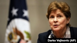 Senatorja amerikane, Jeanne Shaheen. Fotografi nga arkivi. 