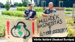 Fémkereskedők tüntetnek a koncessziós rendszer ellen a MOL-székház előtt 2023. július 14-én. (Képünk illusztráció)
