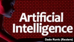Një robot pranë fjalëve: Inteligjencë Artificiale. (Fotografi ilustruese nga arkivi)