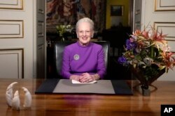 Regina Margrethe și-a anunțat decizia de a se retrage, din motive de sănătate, în discurul tradițional de Anul Nou, Copenhaga, 31 decembrie 2023. (Keld Navntoft/Ritzau Scanpix via AP)
