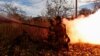 Forțele ucrainene trag cu un lansator de grenade antitanc SPG-9 asupra trupelor rusești în orașul Avdiivka, în estul Ucrainei, pe 8 noiembrie.<br />
<br />
Trupele rusești încearcă de mai multe săptămâni să încercuiască acest oraș, important centru industrial, dar au întâmpinat o rezistență acerbă din partea ucrainenilor.