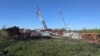 „Ministerul de Interne” din administrația transnistreană a difuzat pe 26 aprilie imagini ale unor antene de radio din satul Maiac, despre care a spus că au fost distruse de explozii. 