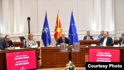 Владина седница за првите 100 дена од нејзиното работење 