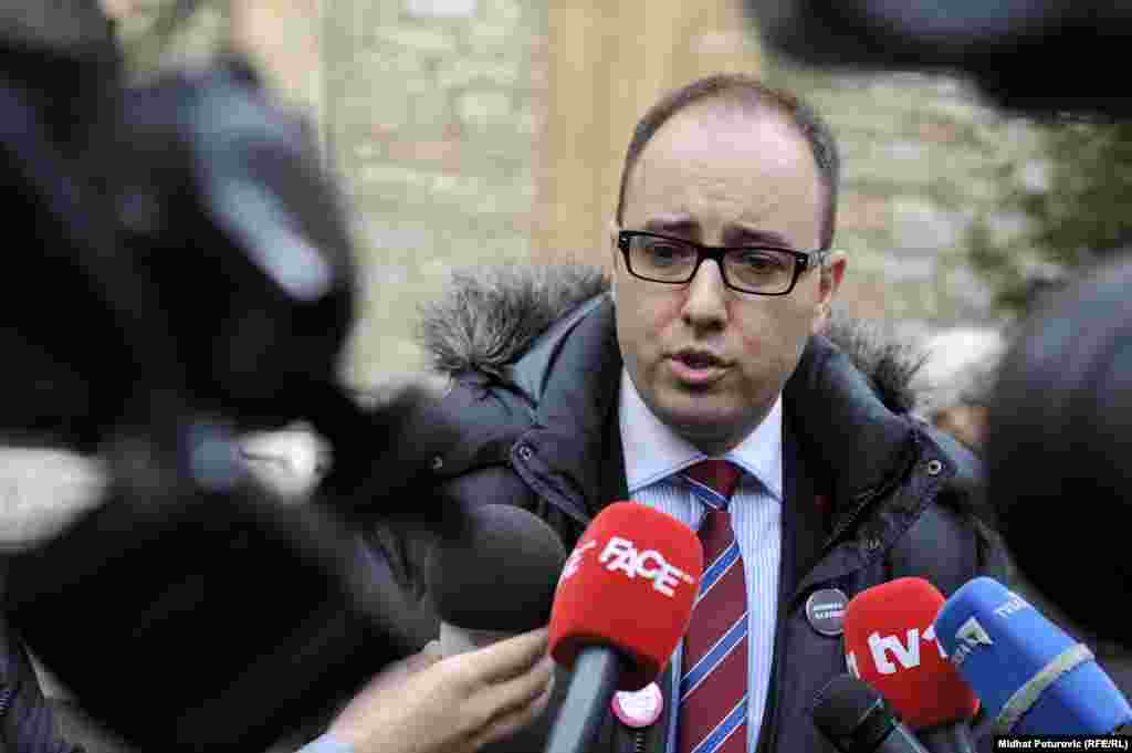 Ministar obrazovanja FBiH Damir Nikšić na uličnoj akciji protiv korupcije "Otporni na štelu" u Sarajevu