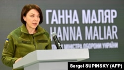 «На Куп’янському напрямку ворог створює мінно-вибухові загородження вздовж кордону в Бєлгородській області. Шукає слабких місць в нашій обороні, щоб прорвати її», – Ганна Маляр Маляр.