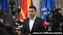 Министерот Љупчо Николовски