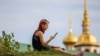 "Прямой убыток". Что теряют российские регионы, где глушат мобильный интернет
