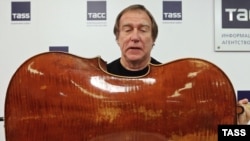 Sergej Roldugin, violončelista i dirigent koji se smatra "čuvarom Putinovog bogatstva u inostranstvu", na udaru sankcija SAD-a.