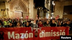Demonstranti traže ostavku regionalnog predsjednika, Karlosa Mazona.