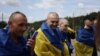 Президент: плануємо, що обміни полоненими продовжаться наступного тижня