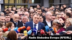 Milorad Dodik u obraćanju novinarima nakon jednog od ročišta pred Sudom BiH, Sarajevo, 6. marta 2024.
