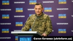 «Ракети летіли одна за одною. І розтягнулися по усіх тих областях практично. Більше їх в центральній Україні зосередилося», – розповів Юрій Ігнат