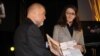Melisa Ismičić prima priznanje za građansku hrabrost 'Duško Kondor'