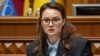 Noua prim-ministră a Ucrainei, Iulie Sviridenko, la tribuna Radei Supreme de la Kiev, înainte de a primi votul de învestitură, pe 17 iulie 2025 