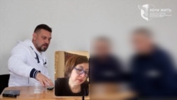 Независимая журналистка из Узбекистана Шахида Якуб и украинский журналист Владимир Золкин берут интервью у двух узбекистанцев, которые воевали на стороне России в Украине и были взяты в плен. Скрин с видео