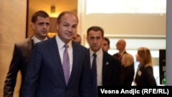 Foto nga arkivi