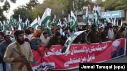 Supporters of Jamaat-ud-Dawa hold an anti-U.S. protest in the southwestern Pakistani city of Quetta, on August 28.