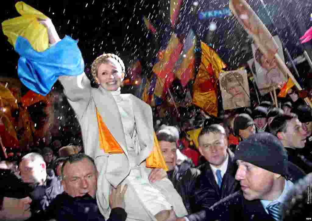 Саргылтым революциянын бир жылдыгы. 2005-жыл.&nbsp;