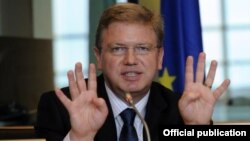 Еврокомесарот за проширување Штефан Филе.