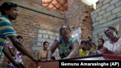 Porodice oplakuju najmilije, Negombo