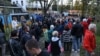 Protestul organizat de Asociația „Pentru Kneajevo” față de decizia Consiliului Municipal Sofia de a împuternici primarul sectorului „Vitoșa” să aloce spațiu pentru asistență socială și găzduirea copiilor refugiați neînsoțiți, cu vârste între 3 și 18 ani, Sofia, 9 octombrie 2024.
