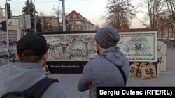 Cinci ani de la frauda bancară, ilustrați în preajma Băncii Naționale. 13 noiembrie 2019