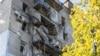 Архивска фотографија, оштетена станбена зграда по рускиот напад во Одеса на 19 јули 2025 година, за време на руската инвазија на Украина.