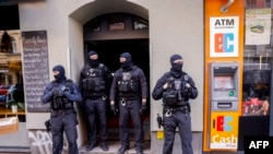 Raid al poliției germane.