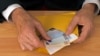 Задолжување: Нов министер, иста шема