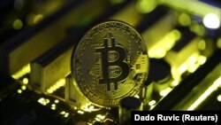 Біткойн стрімко росте: це тішить одних і насторожує інших
