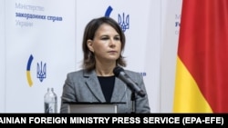 Уряд Німеччини не заперечуватиме, якщо Польша надасть Україні танки Leopard 2, повідомила міністр закордонних справ країни Анналена Бербок