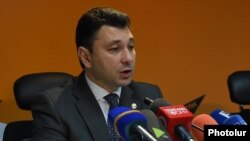 Вице-спикер Национального собрания Армении Эдуард Шармазанов (архив)