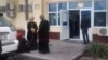 В Туркменистане задерживают за разговоры о коронавирусе, граждане за пределами страны не могут вернутся домой 