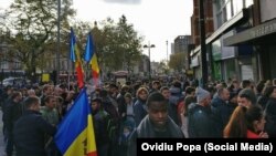 Cozi mari la o secție de votare pentru scrutinul prezidențial din 2016 la Londra, în Marea Britanie