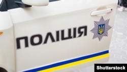 Постраждала вказує, що у неї два розсічення на голові, а також численні синці по всьому тілу