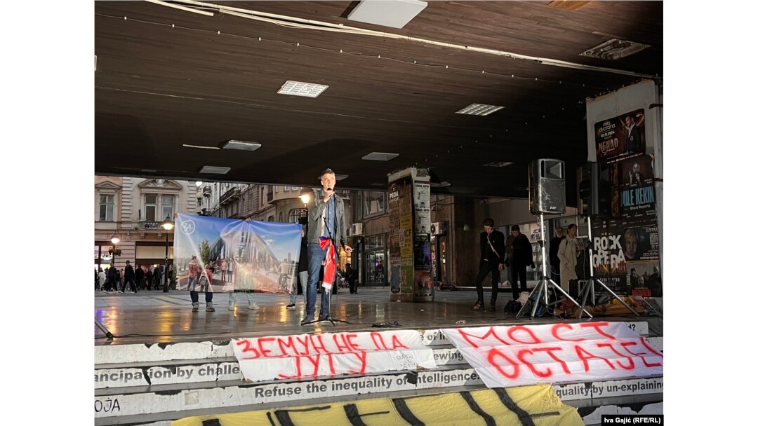 Đorđe Miketić na protestu u Beogradu, 20. oktobra 2024.