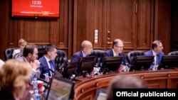 Архивска фотографија -Седница на Владата
