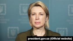 За її словами, серед тих, хто перебуває в полоні – «дуже багато жінок»