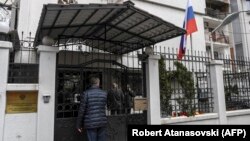 U Skoplju, kao i u Tirani, će se moći glasati u Ambasadi Rusije. Na fotografiji Ambasada Rusije u Skoplju, mart 2018. godine.