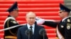 Putin thotë se ushtria shpëtoi Rusinë nga një luftë civile