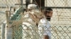 Președintele american Donald Trump a semnat un ordin executiv pentru a menține funcțional centrul de detenție al Statelor Unite de la Guantanamo Bay