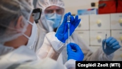 Унгарија ќе започне вакцинирање со вакцини купени од кинеската компанија Синофарм